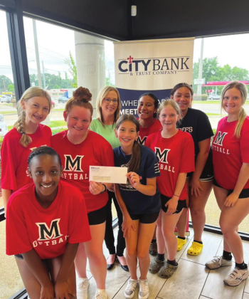 City Bank donates to