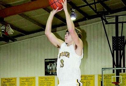 Florien’s Keaton Booker takes a jumper during action Thursday at the Pleasant Hill Tournament.