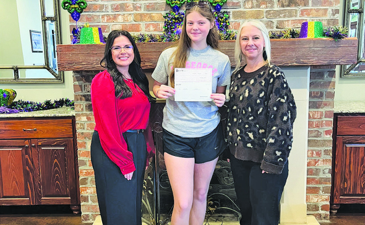 BOM Bank is a proud sponsor of the Many High School Softball Program, helping with travel, equipment, and game-day expenses. Pictured left to right: BOM’s Ashley Parrie, Teagan Rodrigues, and BOM’s Tiffany Miller.