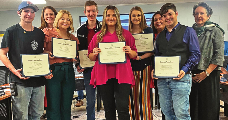 Sabine Chapter DAR recognizes Good Citizens