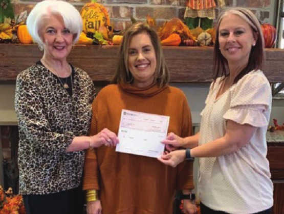 BOM assists with Many Christmas Parade, Festival