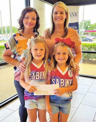 City Bank donates to Many High football’s golf scramble