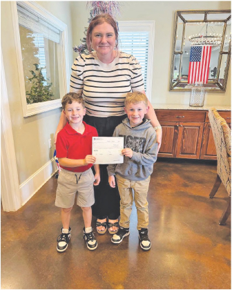 BOM Bank was proud to support the 7/8U Astros Many Dixie Youth Team. Youth sports provide valuable opportunities for children to learn teamwork, sportsmanship, dedication, and leadership while building lasting friendships and memories. We are honored to support programs that help young athletes grow both on and off the field and strengthen our communities for the future. Pictured: Kent Conday, BOM’s Kim Wilkerson, and Cyrus Rainer.