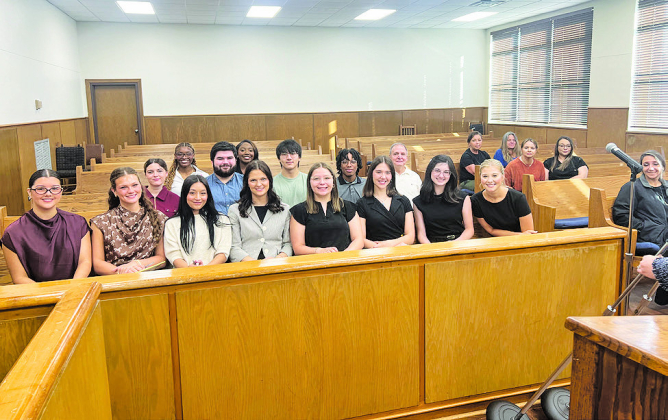 NSU Pre-Law, Paralegal students observe Sabine trial