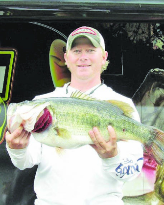 Amateur bass anglers to compete for $550,000 in guaranteed cash, prizes