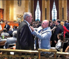 Representative Rodney Schamerhorn takes oath of office