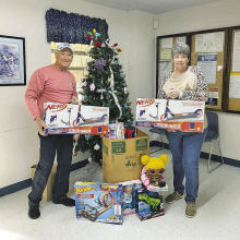 Toledo Bend Lake Association holds Christmas toy drive