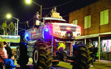 Town of Many holds Mardi Gras parade