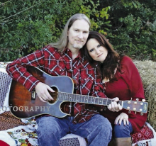 Tim and Kim  Couch to perform